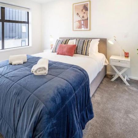 Serenity In The Centre: 2 Bed 2 Bath Christchurch Extérieur photo