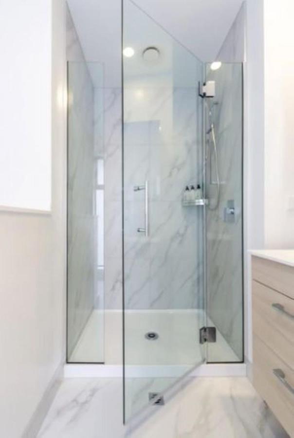 Serenity In The Centre: 2 Bed 2 Bath Christchurch Extérieur photo