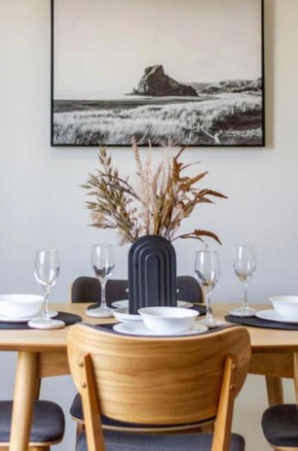 Serenity In The Centre: 2 Bed 2 Bath Christchurch Extérieur photo