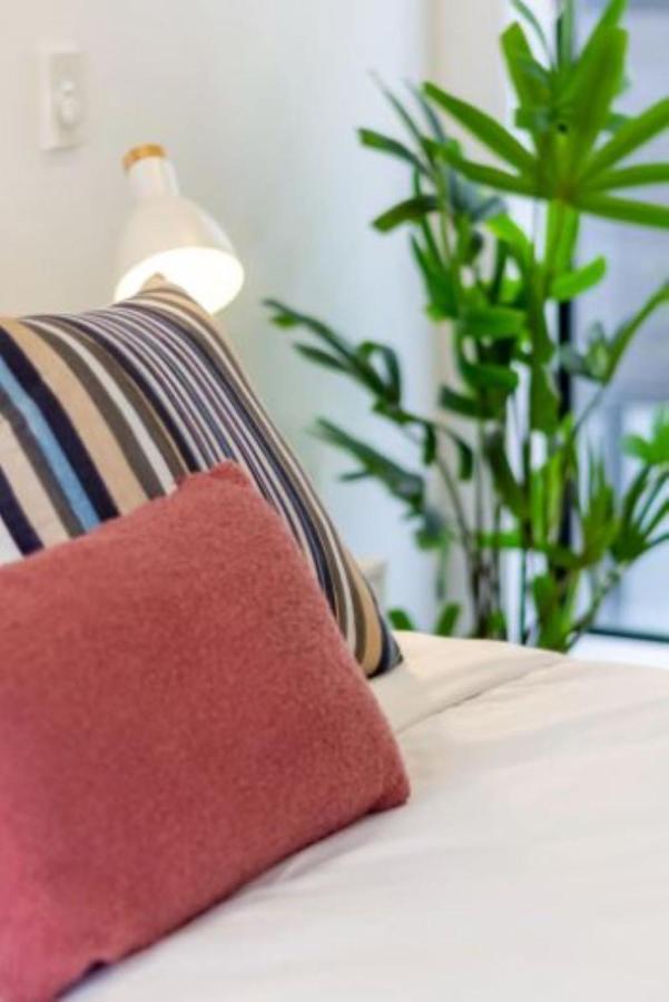 Serenity In The Centre: 2 Bed 2 Bath Christchurch Extérieur photo
