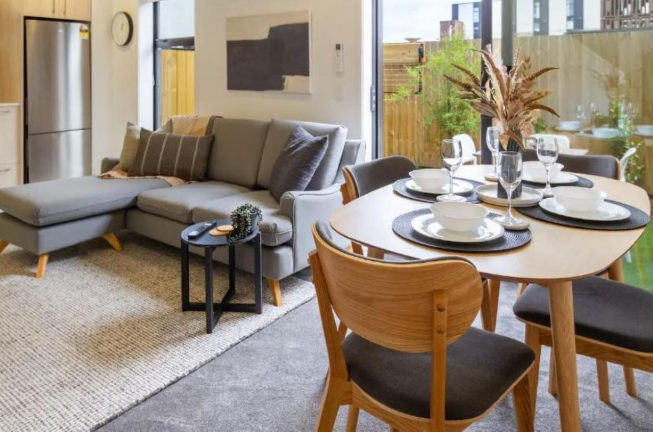 Serenity In The Centre: 2 Bed 2 Bath Christchurch Extérieur photo
