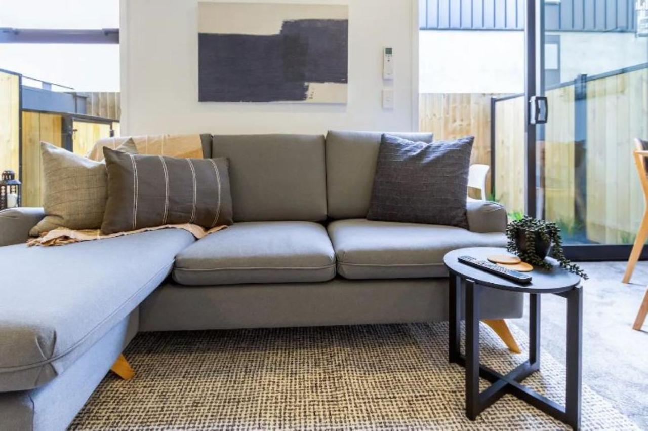 Serenity In The Centre: 2 Bed 2 Bath Christchurch Extérieur photo